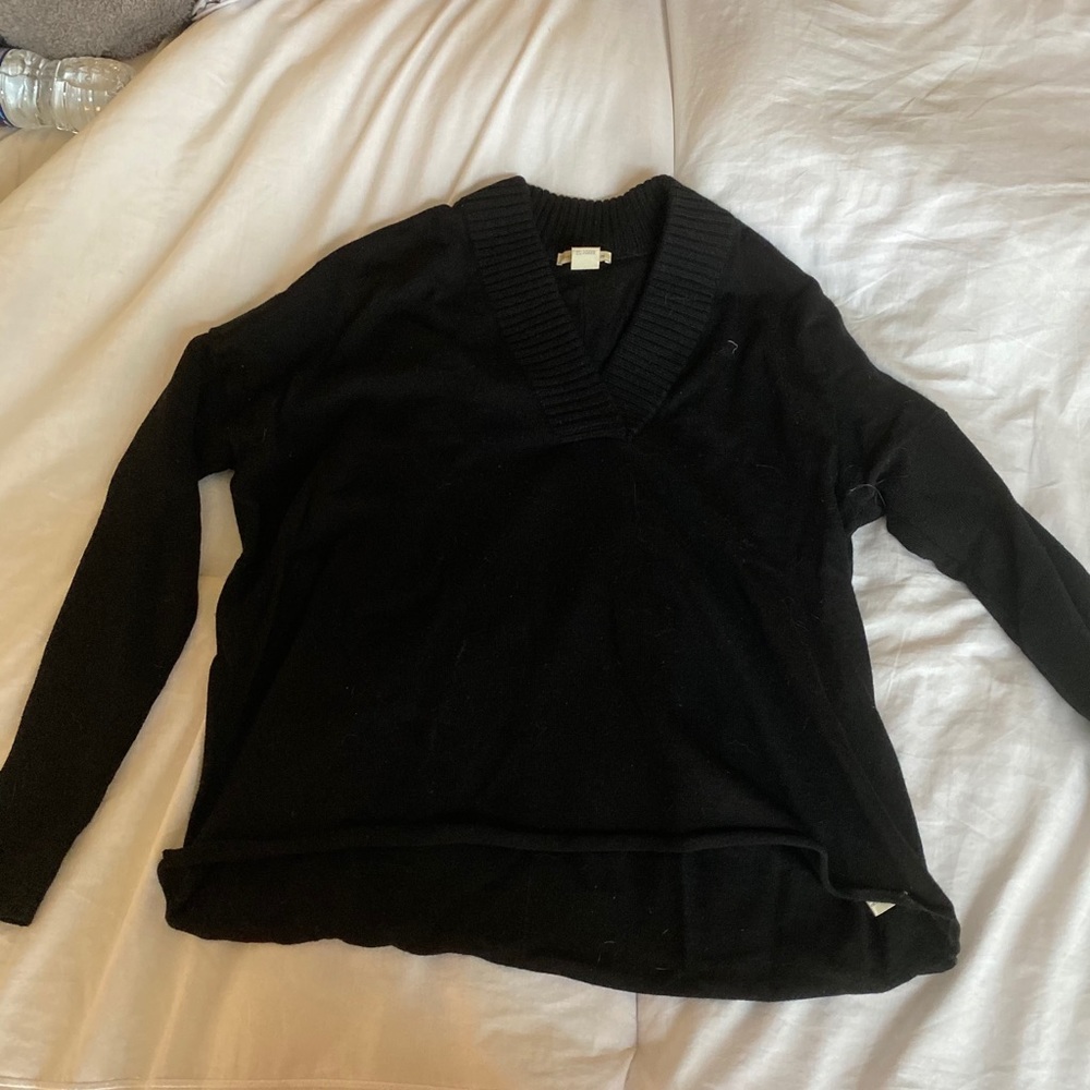 White + Warren 100% Wool Black V-Neck Sweater